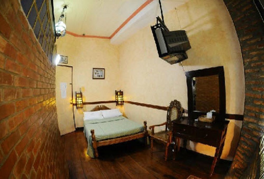 Zen Rooms Grandpa'S Inn Βιγκάν Εξωτερικό φωτογραφία