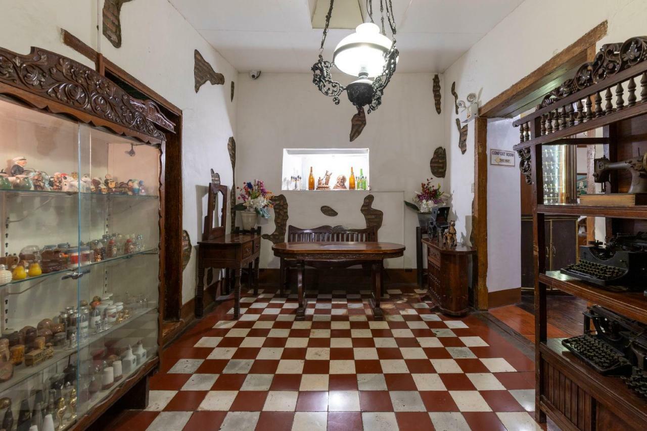 Zen Rooms Grandpa'S Inn Βιγκάν Εξωτερικό φωτογραφία